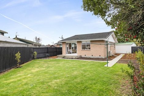 Photo of property in 2/18 Manuel Place, Bishopdale, Christchurch, 8053