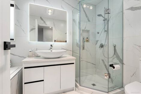 Photo of property in 8b Hobart Crescent, Wattle Downs, Auckland, 2103