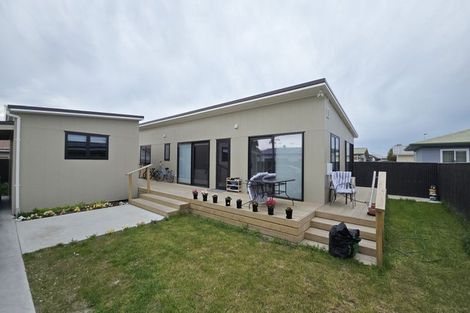 Photo of property in 12 Kauri Road, Stanmore Bay, Whangaparaoa, 0932