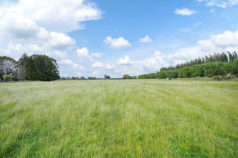 Photo of property in 61 Moore Road, Winton, 9781