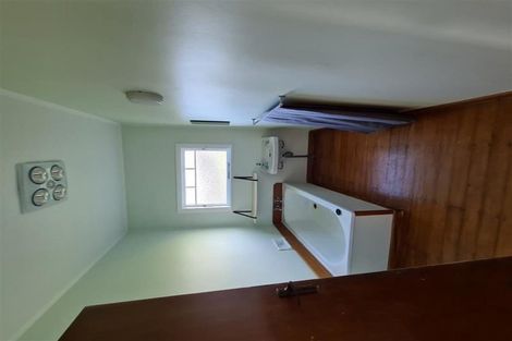 Photo of property in 9d Paynters Avenue, Strandon, New Plymouth, 4312