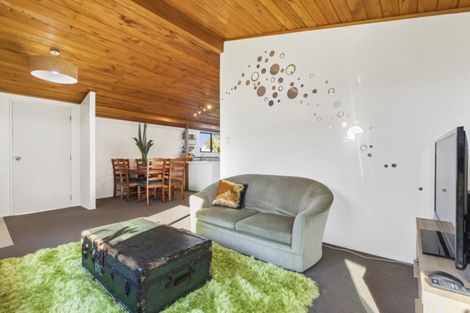 Photo of property in 108b Colwill Road, Massey, Auckland, 0614