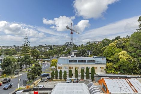 Photo of property in 407/25 Bute Road, Browns Bay, Auckland, 0630