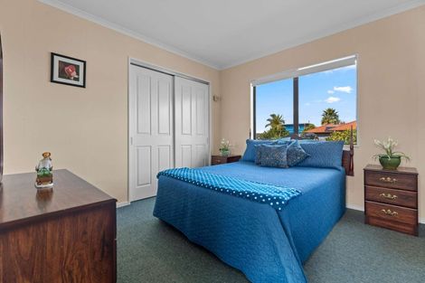 Photo of property in 72 Dalton Drive, Papamoa Beach, Papamoa, 3118