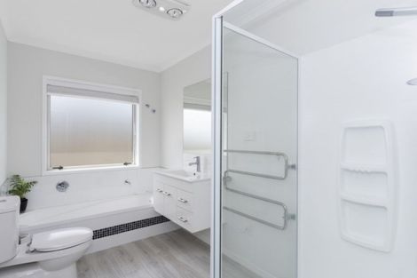 Photo of property in 45a Puhirake Crescent, Pyes Pa, Tauranga, 3112