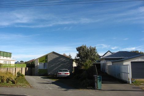 Photo of property in 255 Marine Parade, New Brighton, Christchurch, 8061