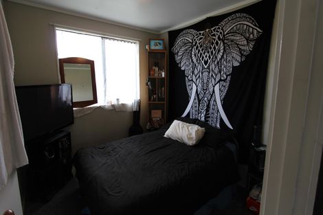 Photo of property in 2/16 Silver Creek Road, Weymouth, Auckland, 2103