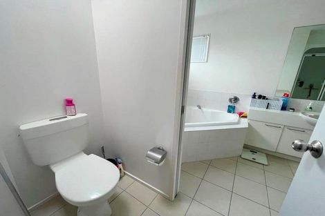 Photo of property in 1/109 Churchill Road, Murrays Bay, Auckland, 0630