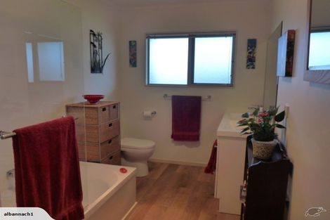 Photo of property in 9 Sand Dune Grove, Waikawa Beach, Levin, 5573