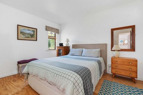 Photo of property in 7 Hawkins Drive, Martinborough, 5711