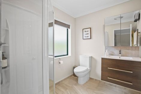 Photo of property in 20 Ashmore Drive, Frankleigh Park, New Plymouth, 4310