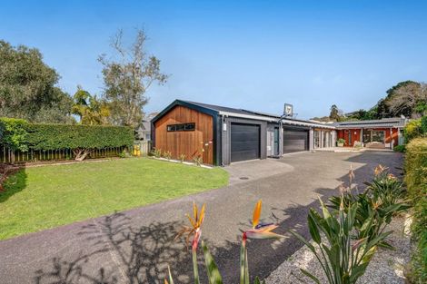 Photo of property in 18 Glengarry Avenue, Manly, Whangaparaoa, 0930