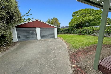 Photo of property in 16 Manor Place, Bryndwr, Christchurch, 8053