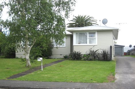 Photo of property in 1 Tairere Crescent, Rosehill, Papakura, 2113