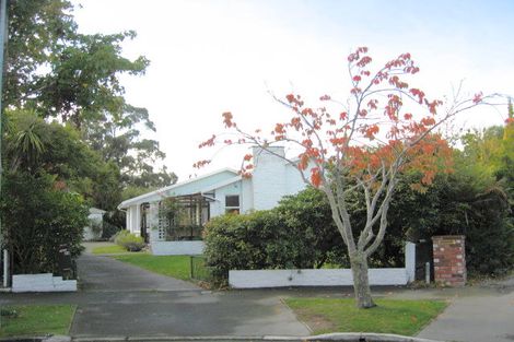 Photo of property in 11 Seagrave Place, Ilam, Christchurch, 8041