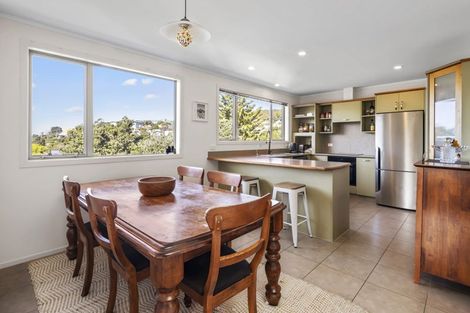 Photo of property in 9 Maybury Way, Island Bay, Wellington, 6023