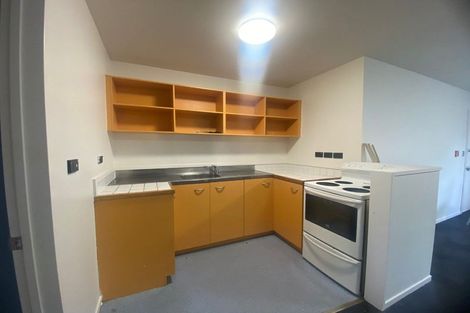 Photo of property in 3/125 Carrington Road, Point Chevalier, Auckland, 1025