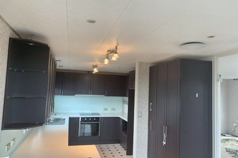 Photo of property in 8 Kopara Place, Clendon Park, Auckland, 2103