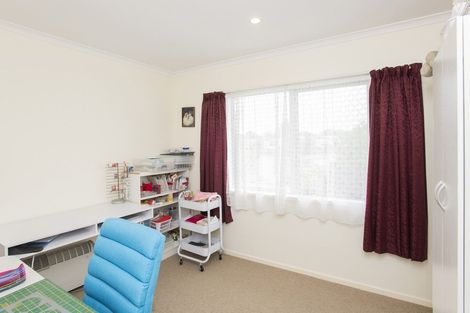 Photo of property in 8a Loisel Street, Riverdale, Gisborne, 4010