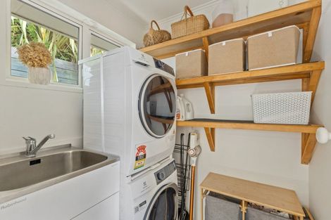 Photo of property in 137 Brooklands Road, Brooklands, New Plymouth, 4310