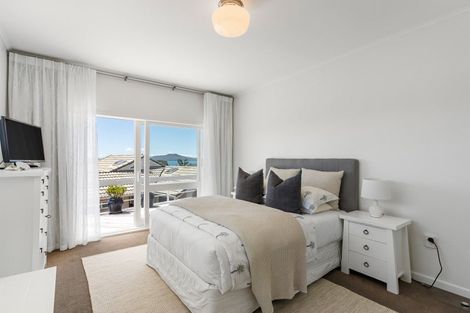 Photo of property in 1/1 Eastcliffe Road, Castor Bay, Auckland, 0620