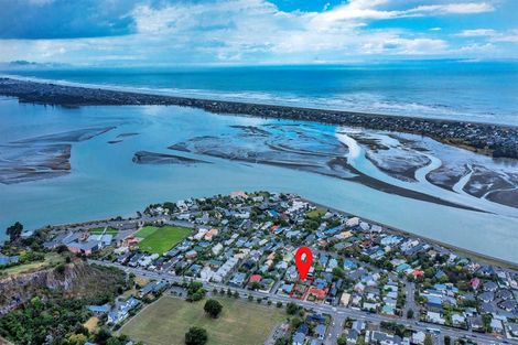 Photo of property in 53 Main Road, Redcliffs, Christchurch, 8081