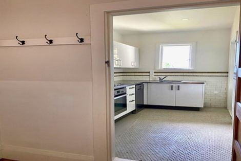 Photo of property in 70-72 Vauxhall Road, Devonport, Auckland, 0624