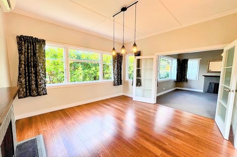 Photo of property in 25 Beach Road, Pahurehure, Papakura, 2113
