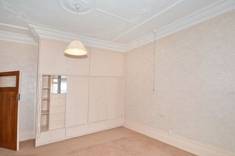 Photo of property in 217 Bay View Road, Saint Clair, Dunedin, 9012