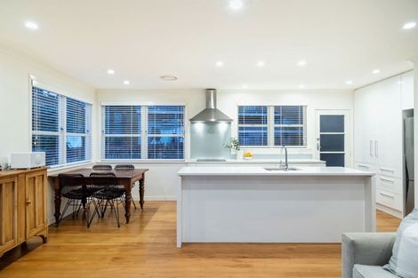 Photo of property in 45 Birkdale Road, Birkdale, Auckland, 0626