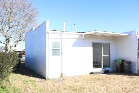 Photo of property in 9 Gibbs Road, Manurewa, Auckland, 2102