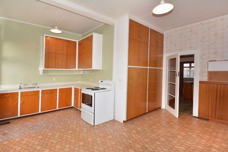 Photo of property in 217 Bay View Road, Saint Clair, Dunedin, 9012