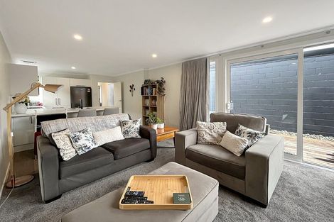 Photo of property in 1d Hereford Street, West End, Palmerston North, 4410