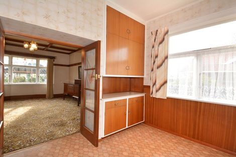 Photo of property in 217 Bay View Road, Saint Clair, Dunedin, 9012