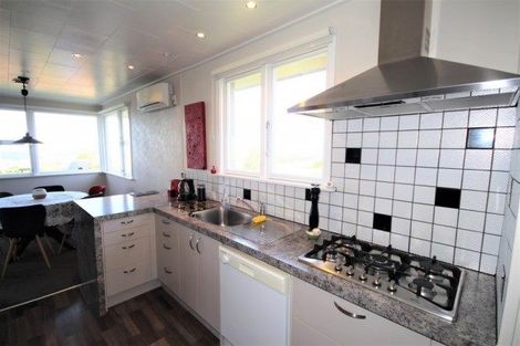 Photo of property in 50 Salmond Street, Halfway Bush, Dunedin, 9010