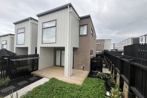 Photo of property in 54 Huri Street, Mangere Bridge, Auckland, 2022