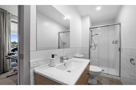 Photo of property in 305/7 Kaipiho Lane, Albany, Auckland, 0632