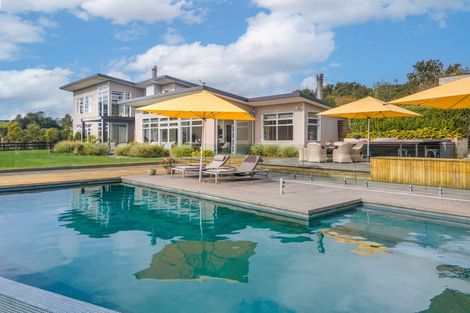 Photo of property in 426 Whitford Road, Whitford, Howick, 2571