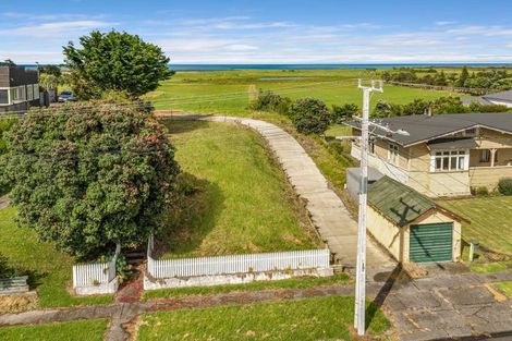 Photo of property in 23 Middlesex Street, Patea, 4520