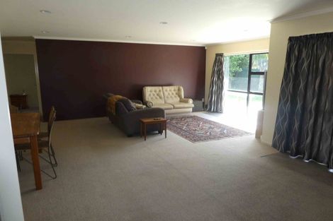 Photo of property in 42 Triangle Road, Massey, Auckland, 0614