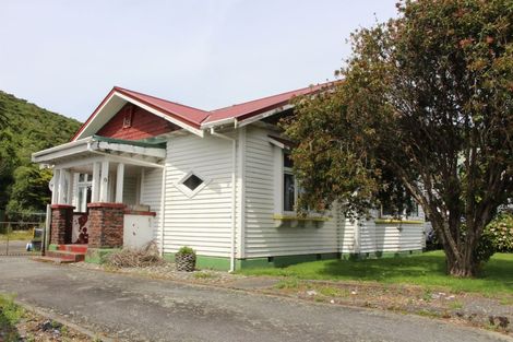 Photo of property in 13 Blackmore Street, Greymouth, 7805