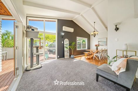 Photo of property in 215 Whites Line East, Waiwhetu, Lower Hutt, 5010