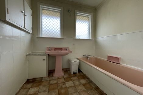 Photo of property in 18 Parata Street, Hokowhitu, Palmerston North, 4410