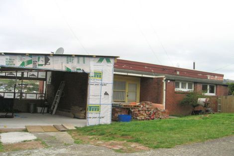 Photo of property in 2 Te Reinga View, Tawa, Wellington, 5028