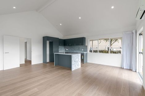 Photo of property in 2 Tokoroa Road, Tairua, 3508