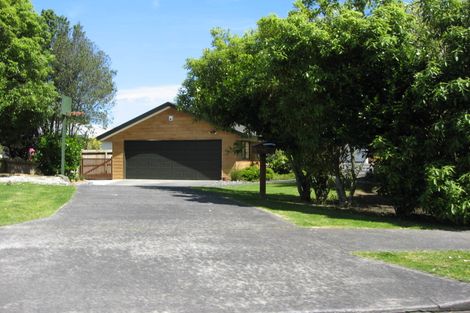 Photo of property in 7 Tokay Place, Huapai, Kumeu, 0810