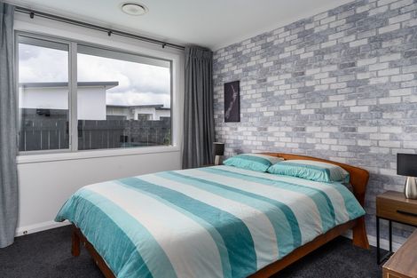 Photo of property in 101 Johnstone Drive, Fitzherbert, Palmerston North, 4410