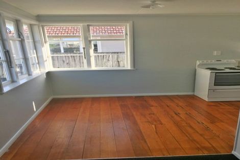 Photo of property in 11 Dowding Street, Melville, Hamilton, 3206