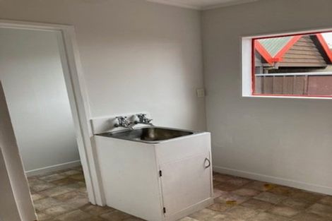 Photo of property in 2/505 Albert Street, Hastings, 4122