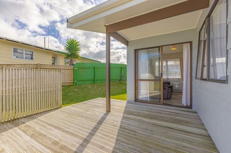 Photo of property in 8 Karyn Street, Castlecliff, Whanganui, 4501